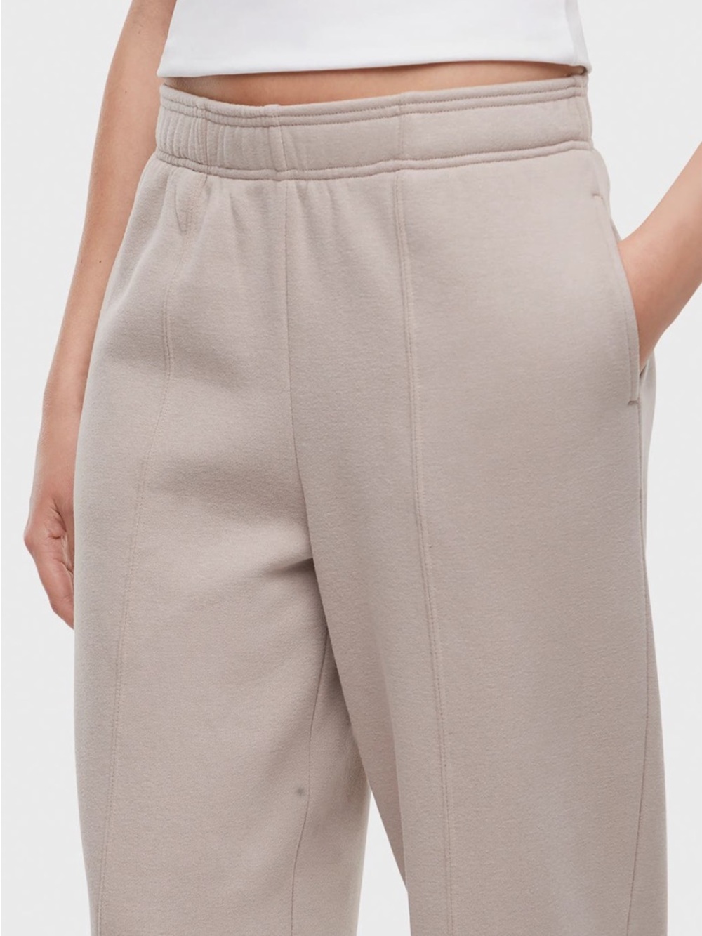 MAKE AN OFFER WILDFOX Cotton-Blend Barrel Ankle Sweatpants - Picture 5 of 8